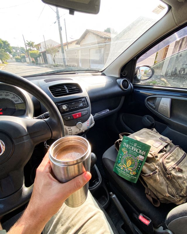 Cliente com Cacau Vital: vital caseira carro